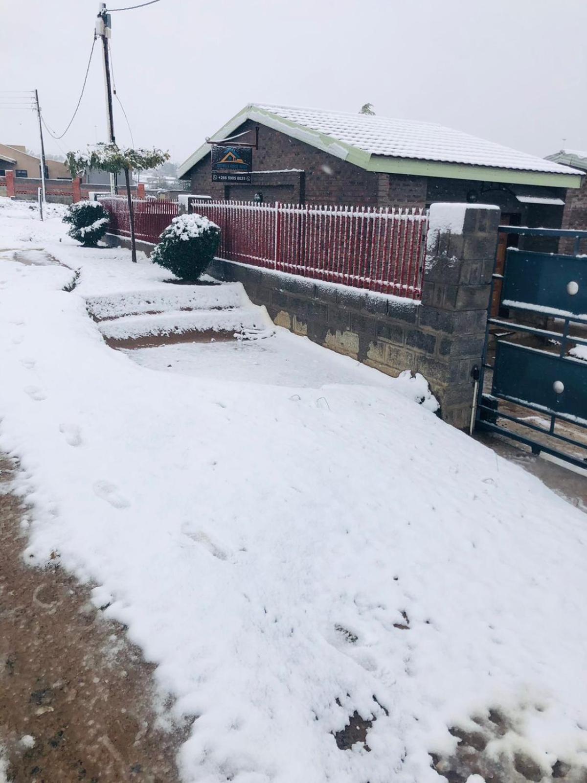 Moh Ville Guest House Maseru Eksteriør billede